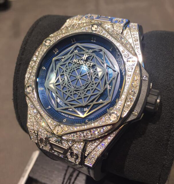 Hublot ウブロスーパーコピー ビッグバン ワンクリック サンブルー キングゴールド パヴェ 415.NX.7179.VR.1704.MXM18